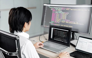 海南 ,php声明和调用变量的符号是什么？